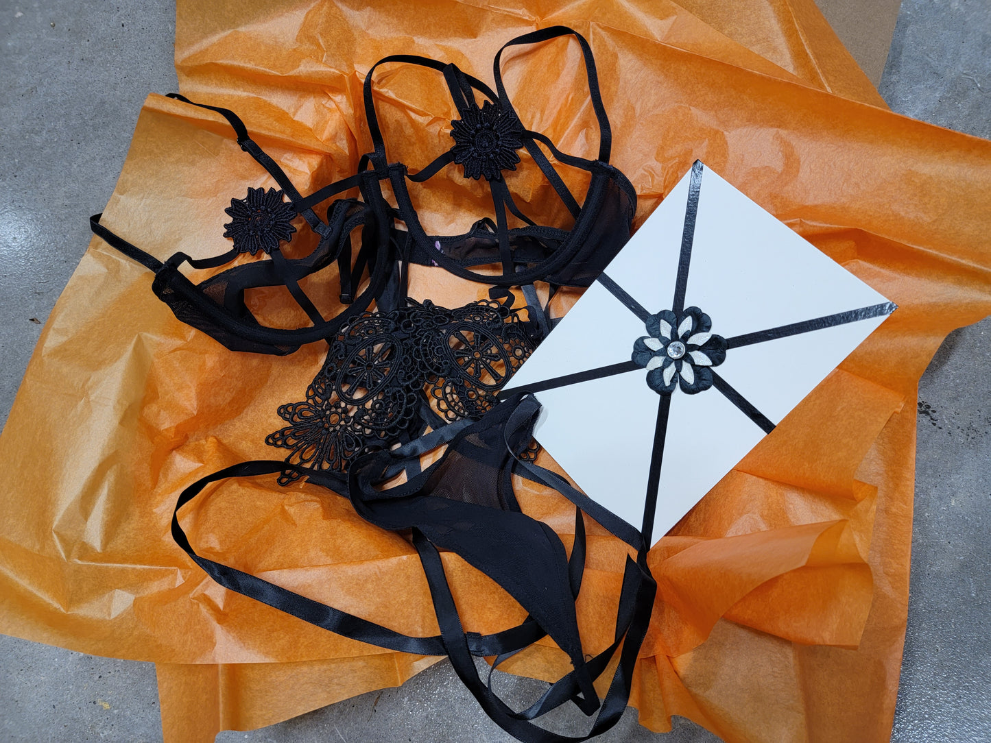 Glow - Lingerie Bundle